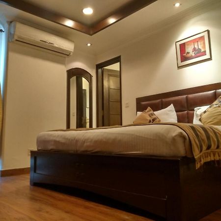 Hotel Aaron Castle 뉴델리 외부 사진