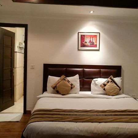 Hotel Aaron Castle 뉴델리 외부 사진